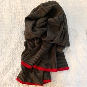 Long green and red scarf